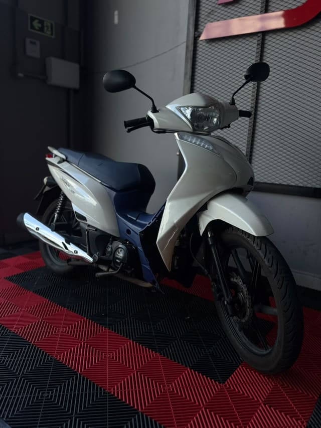 SHINERAY XY 125 JET SS